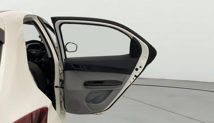 2023 Tata Tiago XT (O) PETROL, CNG, Manual, 24,427 km, RHS Rear Door