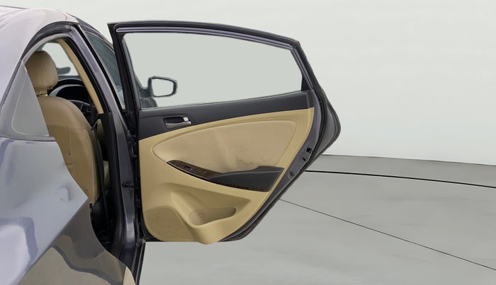 2016 Hyundai Verna 1.6 VTVT SX AT, Petrol, Automatic, 75,781 km, RHS Rear Door