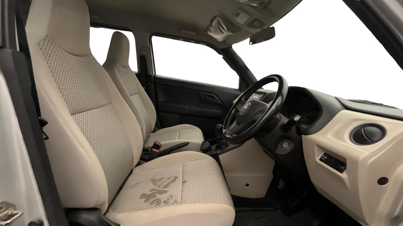 2020 Maruti New Wagon-R LXI CNG 1.0, CNG, Manual, 76,877 km, Right Side Front Door Cabin