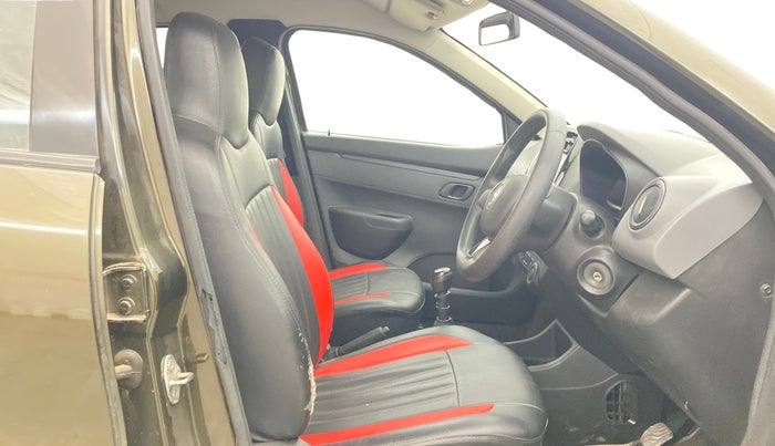 2017 Renault Kwid RXT 1.0, Petrol, Manual, 12,607 km, Right Side Front Door Cabin