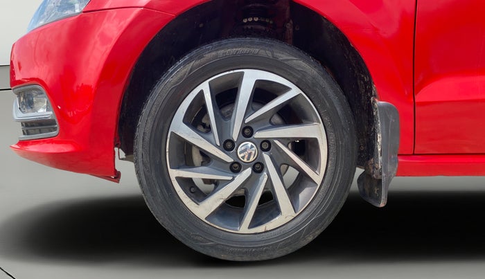 2017 Volkswagen Polo COMFORTLINE 1.2L, Petrol, Manual, 35,229 km, Left Front Wheel