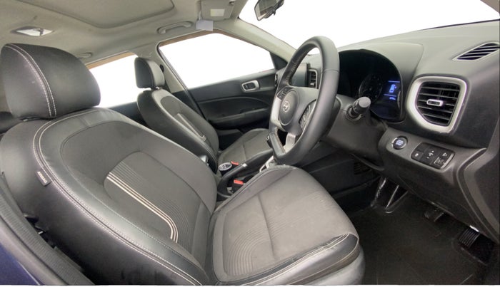 2021 Hyundai VENUE SX 1.0 (O) TURBO IMT, Petrol, Manual, 25,792 km, Right Side Front Door Cabin