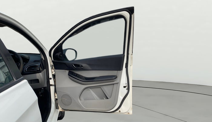 2023 Tata Tiago XTA PETROL, Petrol, Automatic, 14,332 km, RHS Front Door