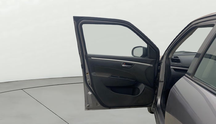 2017 Maruti Swift VXI O, Petrol, Manual, 1,31,746 km, LHS Front Door