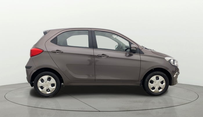 2016 Tata Tiago XZ PETROL, Petrol, Manual, 31,225 km, Right Side View
