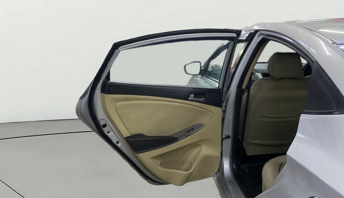 2016 Hyundai Verna 1.4 VTVT, Petrol, Manual, 1,23,771 km, LHS Rear Door