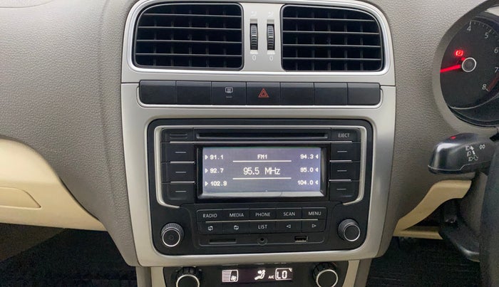 2015 Volkswagen Vento HIGHLINE 1.6 MPI, Petrol, Manual, 68,636 km, Air Conditioner