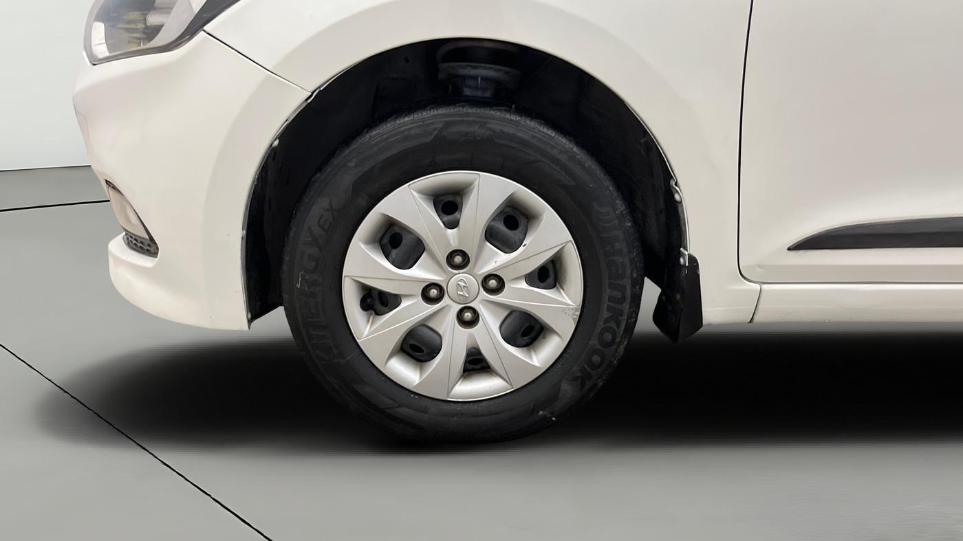 2015 Hyundai Elite i20 SPORTZ 1.2, Petrol, Manual, 92,850 km, Left Front Wheel