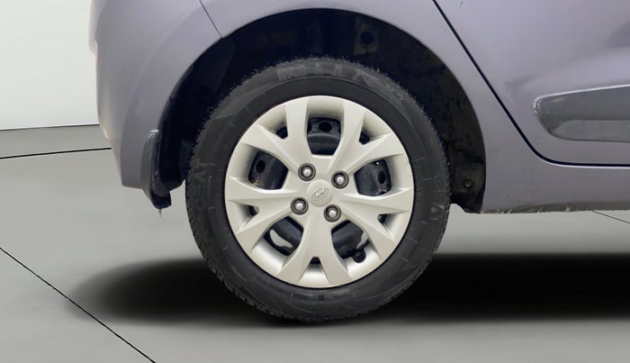 2015 Hyundai Grand i10 SPORTZ 1.2 KAPPA VTVT, Petrol, Manual, 66,688 km, Right Rear Wheel