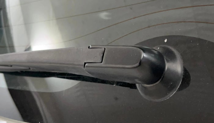 2018 Maruti Swift ZXI, Petrol, Manual, 33,727 km, Rear Wiper