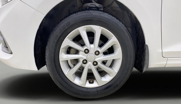 2017 Hyundai Verna 1.6 EX VTVT AT, Petrol, Automatic, 46,701 km, Left Front Wheel