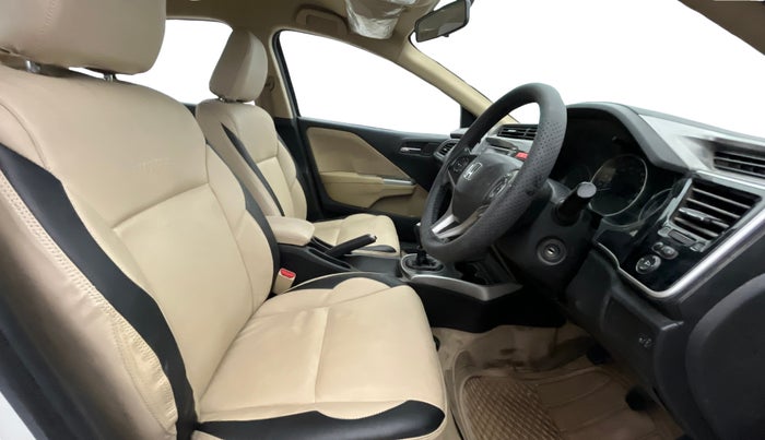 2015 Honda City 1.5L I-VTEC V MT, Petrol, Manual, 1,19,495 km, Right Side Front Door Cabin