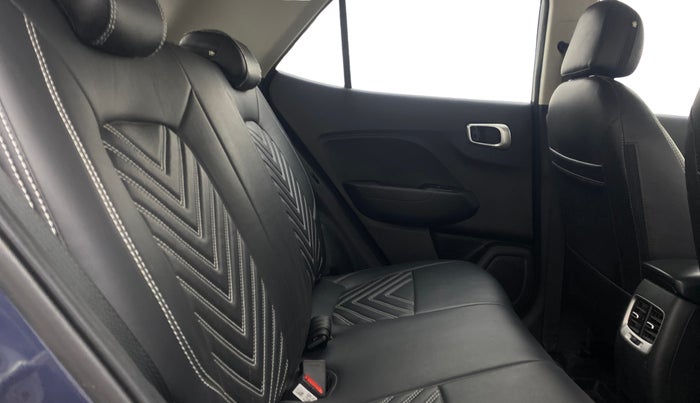 2021 Hyundai VENUE SX PLUS 1.0 TURBO DCT, Petrol, Automatic, 75,584 km, Right Side Rear Door Cabin