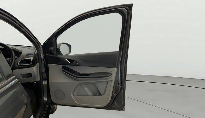 2021 Tata Tiago XZ PETROL, Petrol, Manual, 38,765 km, RHS Front Door