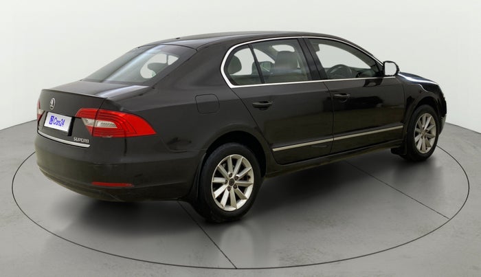 2015 Skoda Superb ELEGANCE 1.8 TSI MT, Petrol, Manual, 56,256 km, Right Back Diagonal