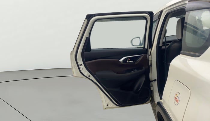 2023 Maruti Grand Vitara DELTA SMART HYBRID AT, Petrol, Automatic, 51,190 km, LHS Rear Door