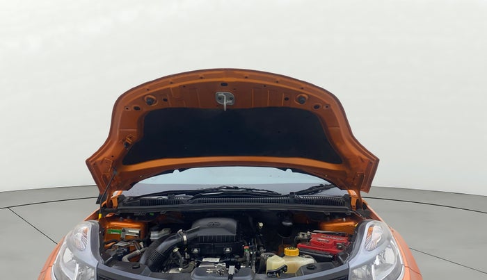 2019 Tata NEXON XE PETROL, Petrol, Manual, 30,670 km, Open Bonet