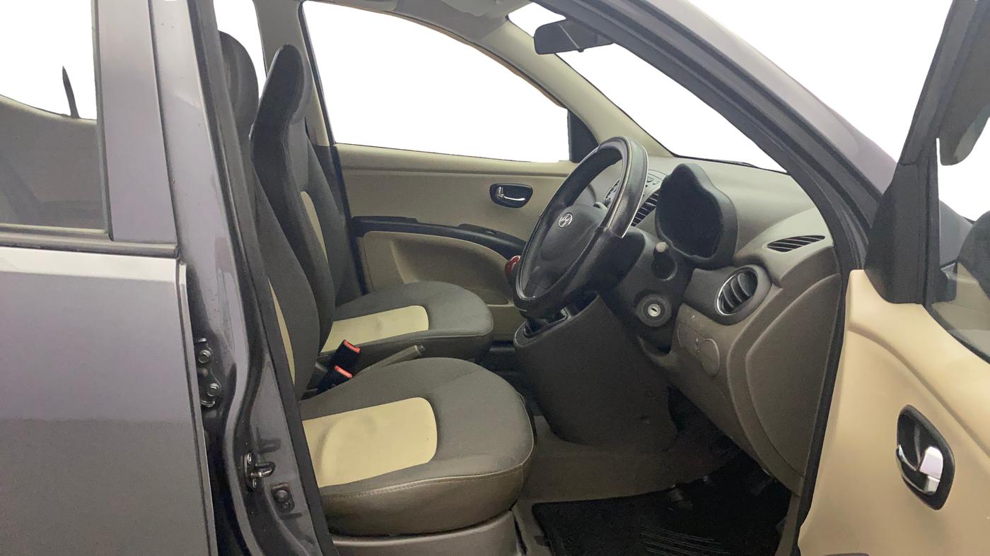 2013 Hyundai i10 SPORTZ 1.2, Petrol, Manual, 1,15,573 km, Right Side Front Door Cabin