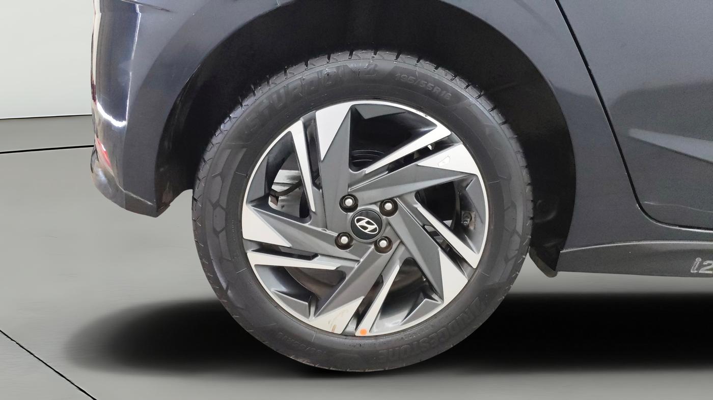 2021 Hyundai NEW I20 ASTA (O) 1.0 TURBO GDI DCT, Petrol, Automatic, 45,194 km, Right Rear Wheel