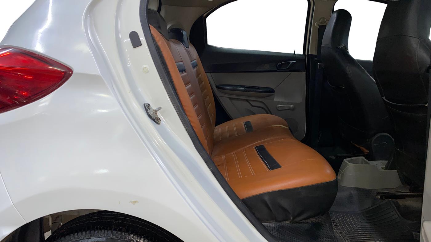 2018 Tata Tiago XE PETROL, Petrol, Manual, 49,226 km, Right Side Rear Door Cabin