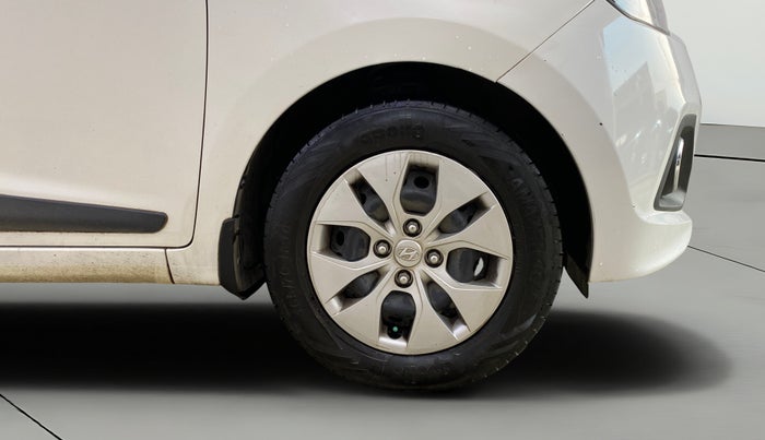 2015 Hyundai Xcent S 1.2, Petrol, Manual, 96,897 km, Right Front Wheel