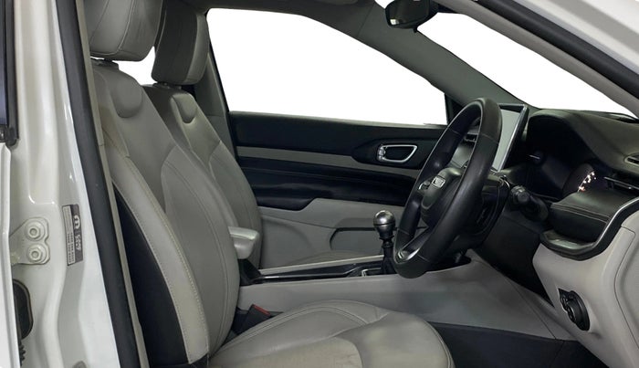 2021 Jeep Compass LONGITUDE (O) 2.0 DIESEL, Diesel, Manual, 1,08,615 km, Right Side Front Door Cabin