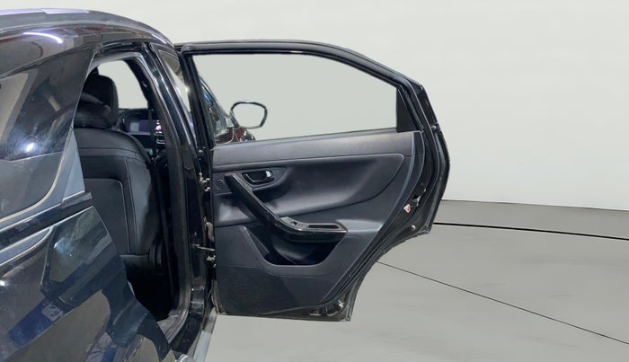 2024 Tata NEXON Fearless Plus S 1.2 Revotron 7DCA Dark Edition, Petrol, Automatic, 7,773 km, RHS Rear Door