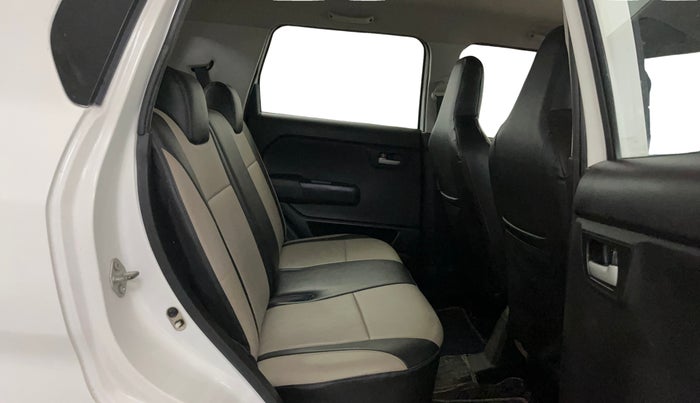 2023 Maruti New Wagon-R VXI 1.0, CNG, Manual, 38,869 km, Right Side Rear Door Cabin