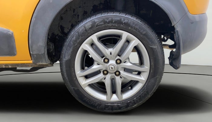 2021 Renault TRIBER RXZ, Petrol, Manual, 40,432 km, Left Rear Wheel