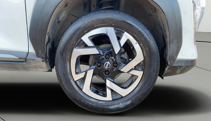 2021 Nissan MAGNITE XV PREMIUM, Petrol, Manual, 81,633 km, Right Front Wheel