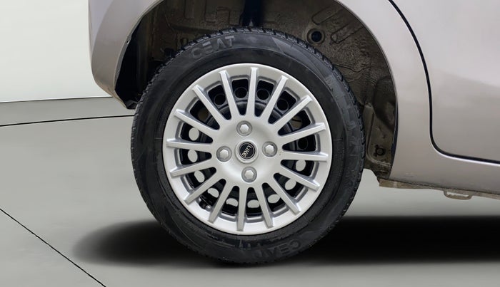 2016 Maruti Celerio VDI, Diesel, Manual, 83,622 km, Right Rear Wheel