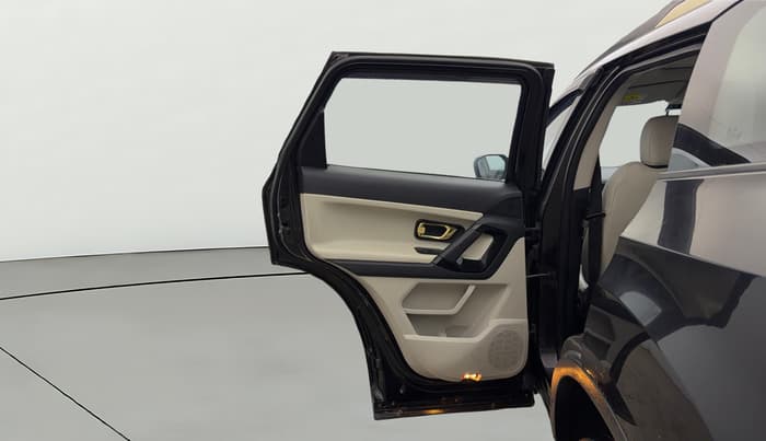 2022 Tata Safari XZ PLUS, Diesel, Manual, 1,01,162 km, LHS Rear Door