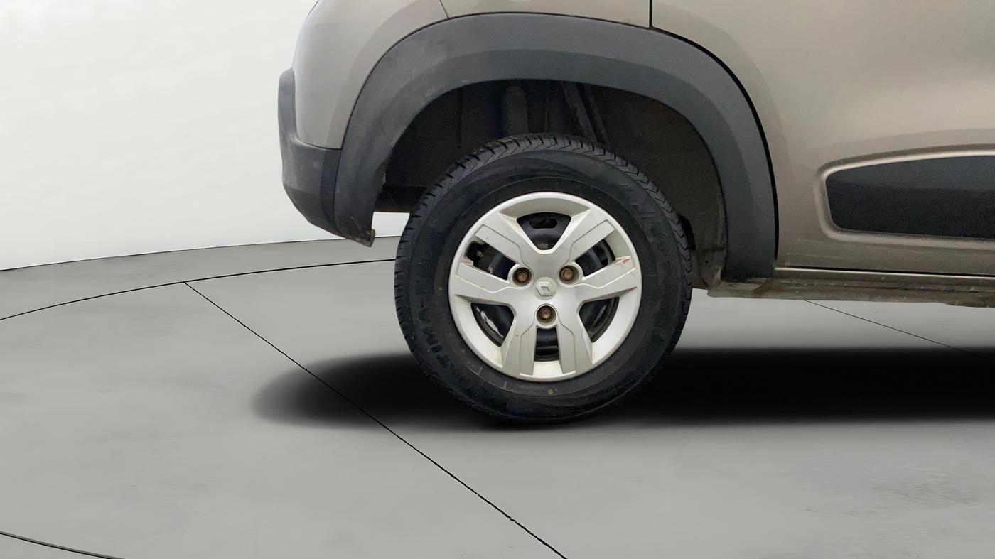 2017 Renault Kwid RXT 0.8, Petrol, Manual, 20,165 km, Right Rear Wheel