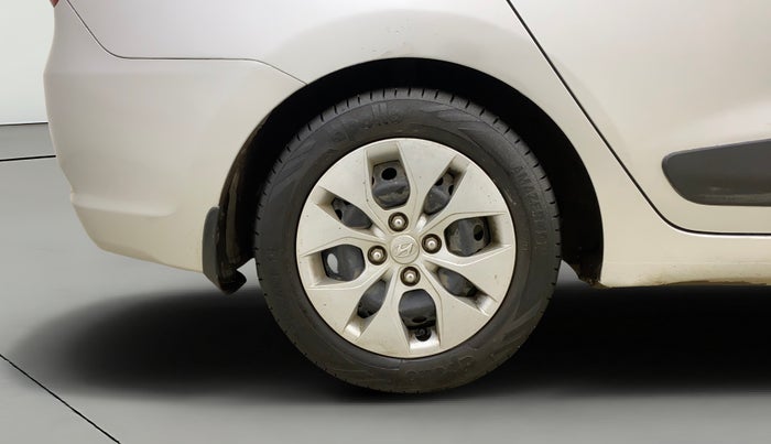 2015 Hyundai Xcent S 1.2, CNG, Manual, 69,310 km, Right Rear Wheel