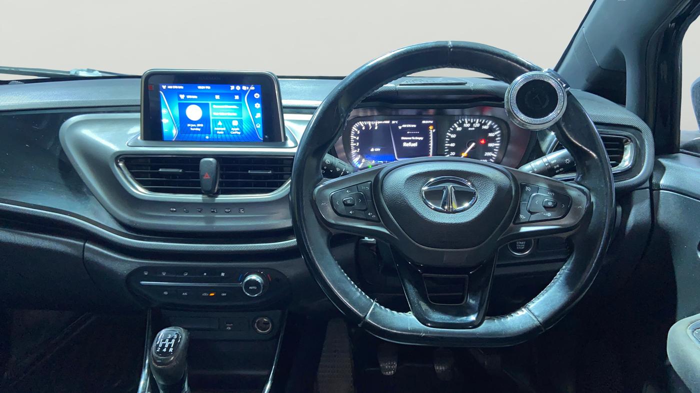 2022 Tata ALTROZ XZ PLUS PETROL DARK EDITION, Petrol, Manual, 71,467 km, Steering Wheel Close Up