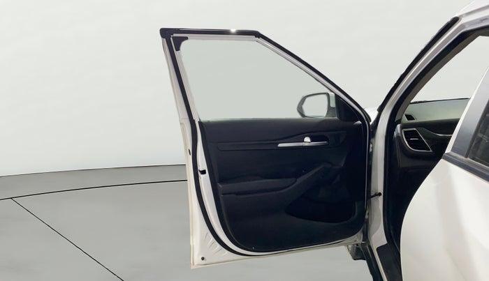 2021 KIA SELTOS HTK PLUS 1.5, Petrol, Manual, 30,275 km, LHS Front Door