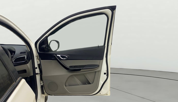 2019 Tata Tiago XZ PETROL, Petrol, Manual, 78,964 km, RHS Front Door