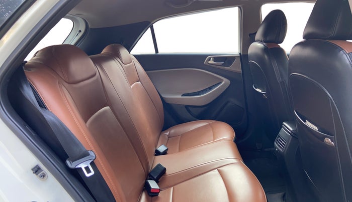 2019 Hyundai Elite i20 SPORTZ PLUS 1.2, Petrol, Manual, 50,360 km, Right Side Rear Door Cabin