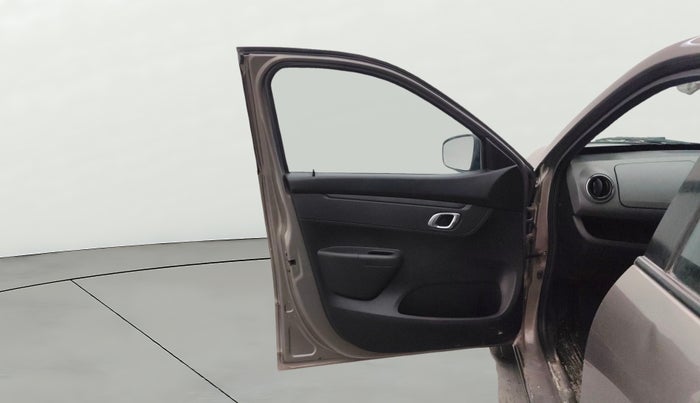 2018 Renault Kwid RXT 0.8 (O), Petrol, Manual, 41,202 km, LHS Front Door