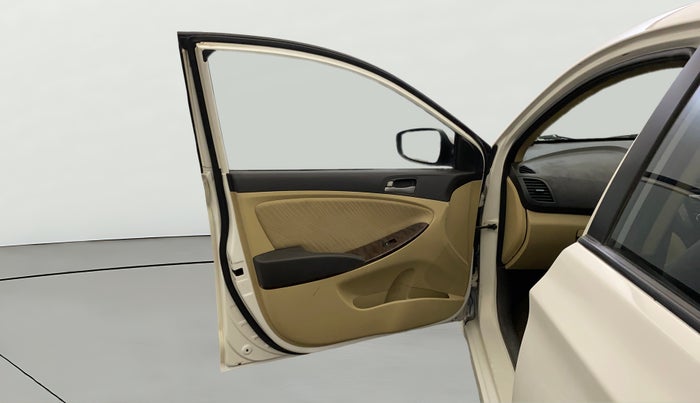 2016 Hyundai Verna 1.6 VTVT S, Petrol, Manual, 55,743 km, LHS Front Door