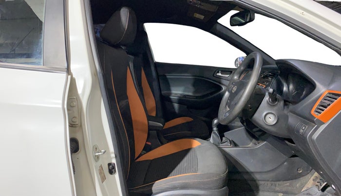 2016 Hyundai i20 Active 1.2 S, Petrol, Manual, 1,08,259 km, Right Side Front Door Cabin