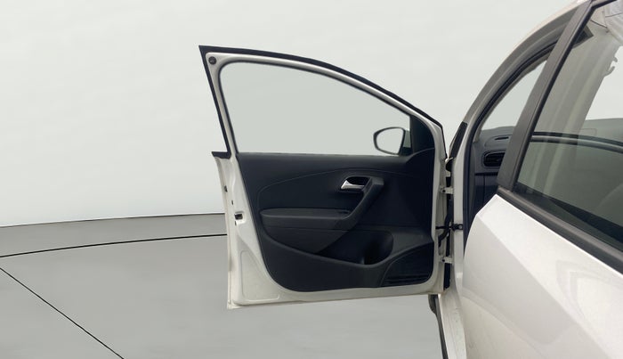 2020 Volkswagen Polo COMFORTLINE PLUS 1.0L MPI, Petrol, Manual, 40,106 km, LHS Front Door