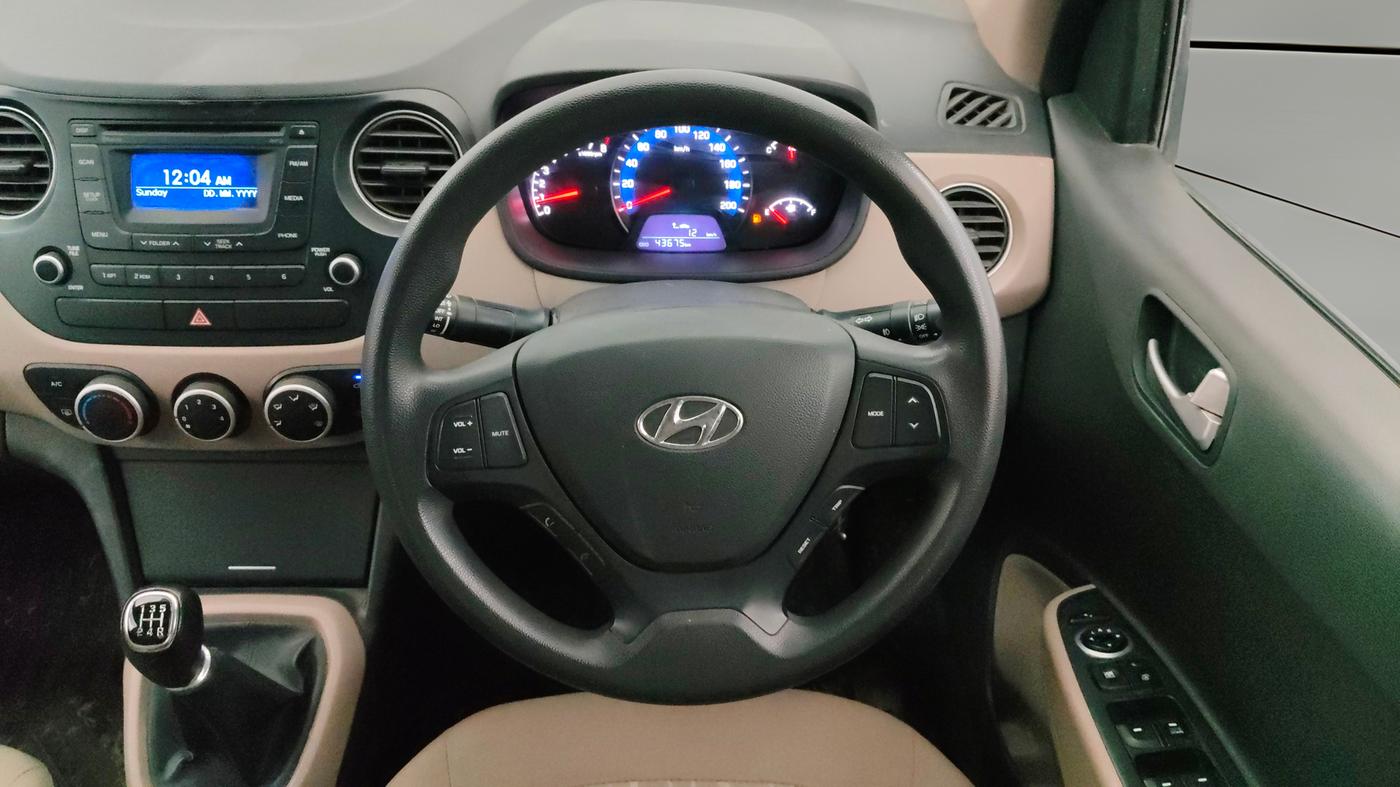 2015 Hyundai Xcent SX 1.2, Petrol, Manual, 43,667 km, Steering Wheel Close Up