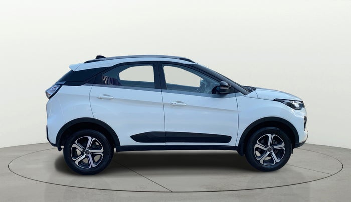 2021 Tata NEXON XZA PLUS SUNROOF PETROL, Petrol, Automatic, 64,166 km, Right Side View