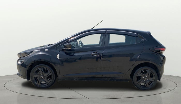 2023 Tata ALTROZ XTA DARK EDTION, CNG, Automatic, 61,988 km, Left Side