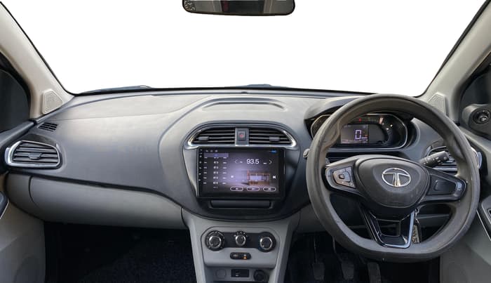 2023 Tata Tiago XT (O) PETROL, Petrol, Manual, 24,291 km, Dashboard