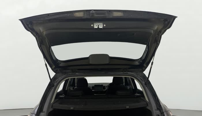 2022 Hyundai VENUE SX 1.2 PETROL, Petrol, Manual, 69,391 km, Boot Door Open