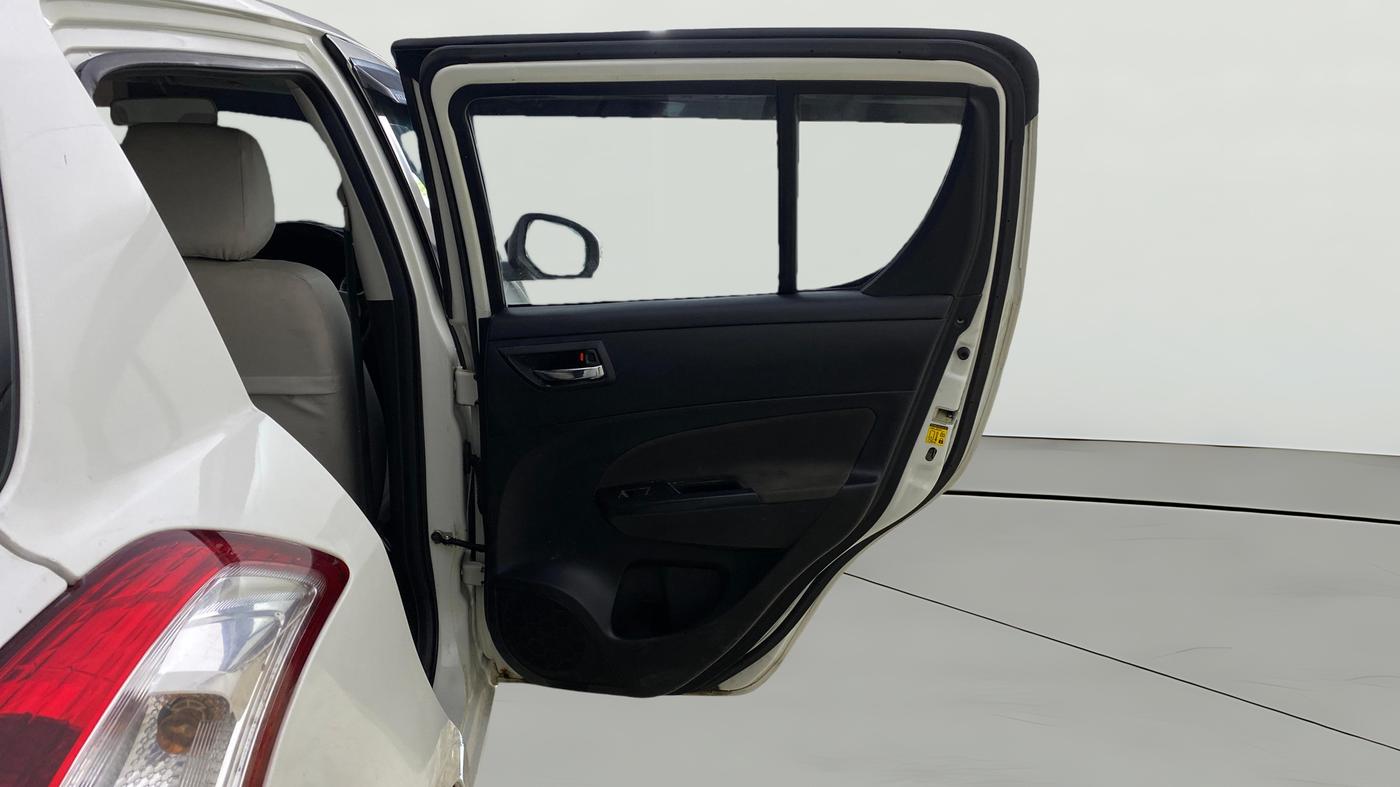2015 Maruti Swift VXI, Petrol, Manual, 99,713 km, RHS Rear Door