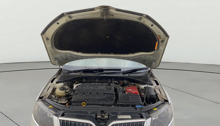 2013 Skoda Octavia ELEGANCE 2.0 TDI AT, Diesel, Automatic, 72,639 km, Open Bonet