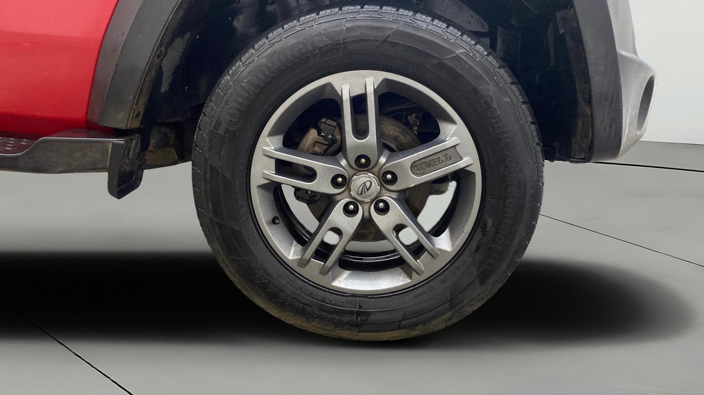 2020 Mahindra Thar LX D 4WD MT CONVERTIBLE, Diesel, Manual, 80,574 km, Right Front Wheel